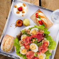 Coffre salade serrano